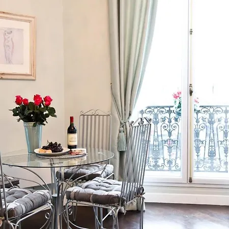 La Charme Du Marais 公寓