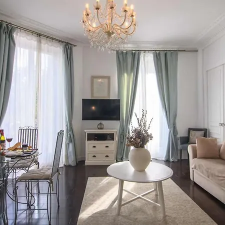 La Charme Du Marais 公寓 *